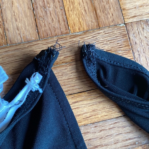 BCBG generation black long sleeve romper - Picture 5 of 5